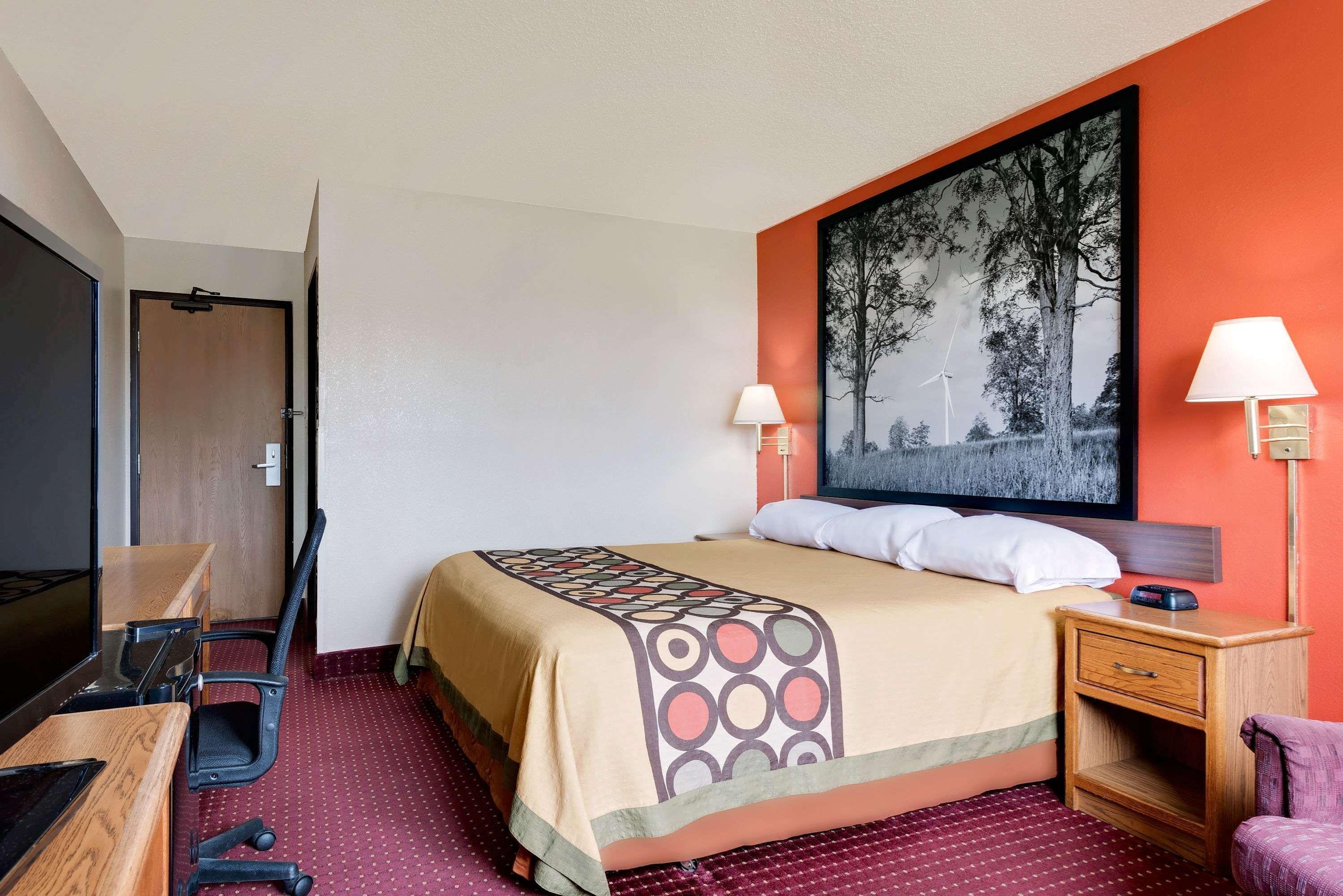 Super 8 Martinsburg Otel Dış mekan fotoğraf